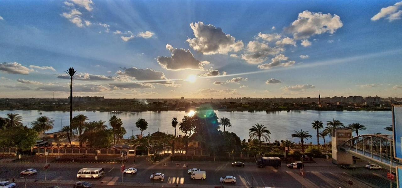 Grand Bayan Hotel & Apt At Nile Plaza Каир Экстерьер фото