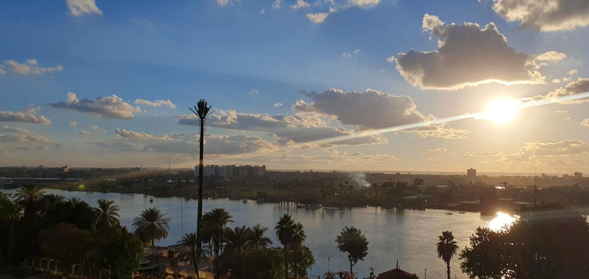 Grand Bayan Hotel & Apt At Nile Plaza Каир Экстерьер фото